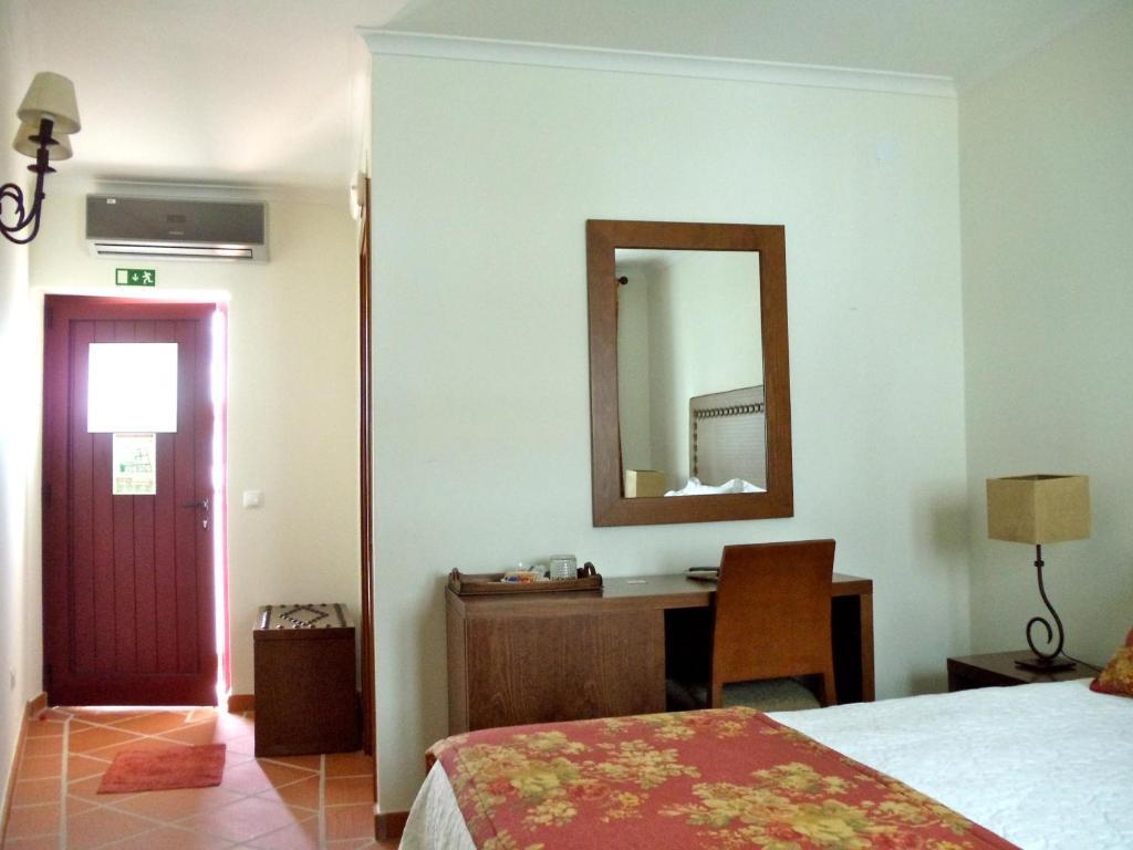 ホテル Casa Do Largo - Golega - Turismo De Habitacao 部屋 写真