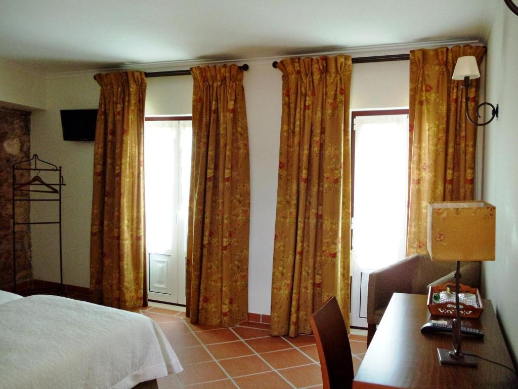 ホテル Casa Do Largo - Golega - Turismo De Habitacao 部屋 写真